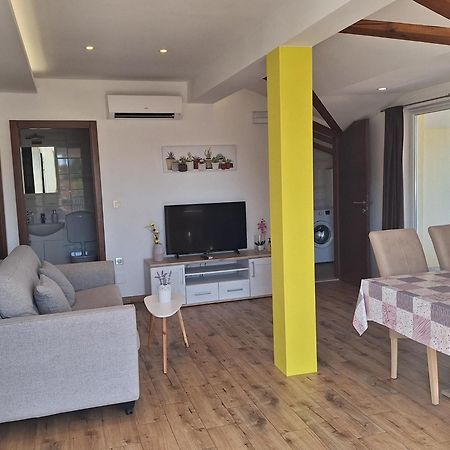 Apartments Sisevic - Comfort Apartments With Balconies And Sea View Slano Exterior photo