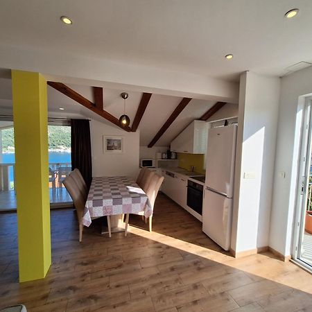 Apartments Sisevic - Comfort Apartments With Balconies And Sea View Slano Exterior photo