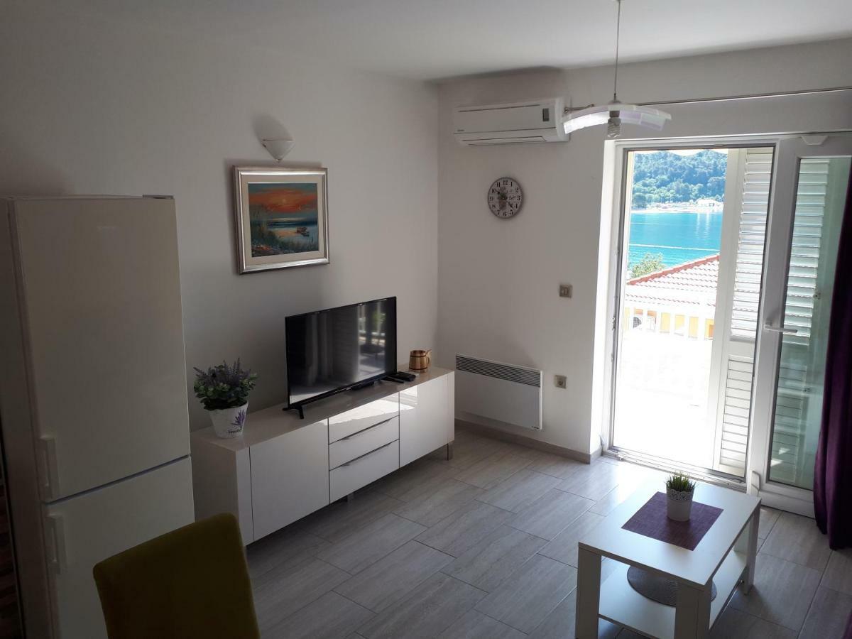 Apartments Sisevic - Comfort Apartments With Balconies And Sea View Slano Exterior photo